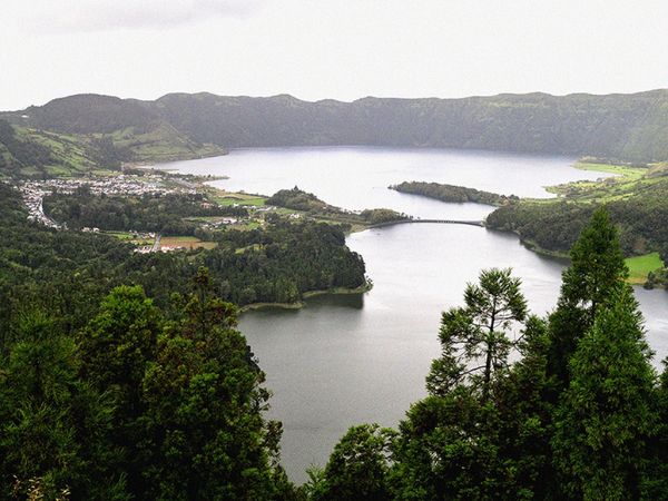 1728665488turismo_Vista_do_Rei_Sete_Cidades_PR03SMI.jpg