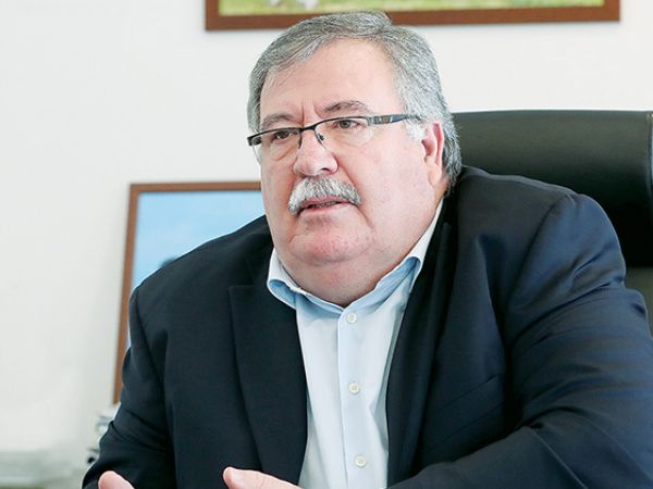 1751902237AA_A_agricultura_e_o_coracao_da_economia_acoriana_1739.jpg